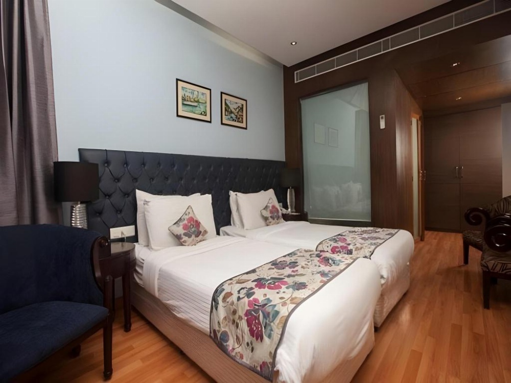 Room image 3