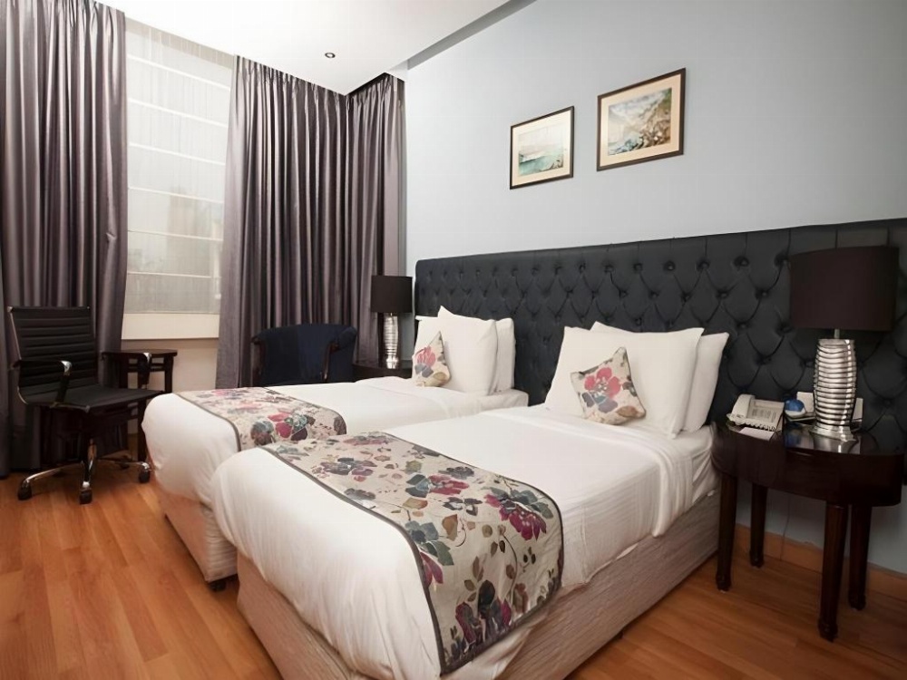Room image 2